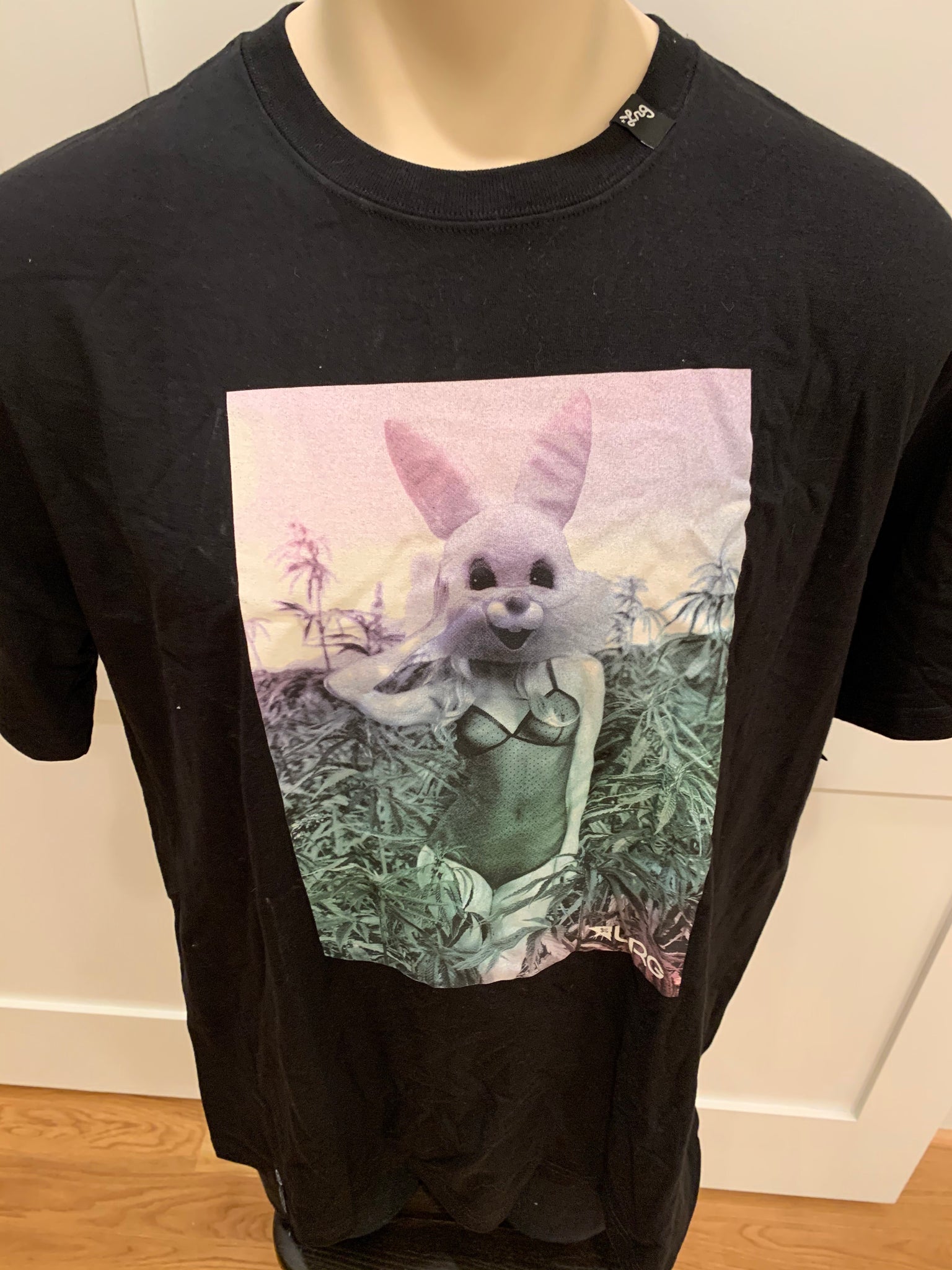 LRG "Rabbit" Tee Shirt - Black (XL)