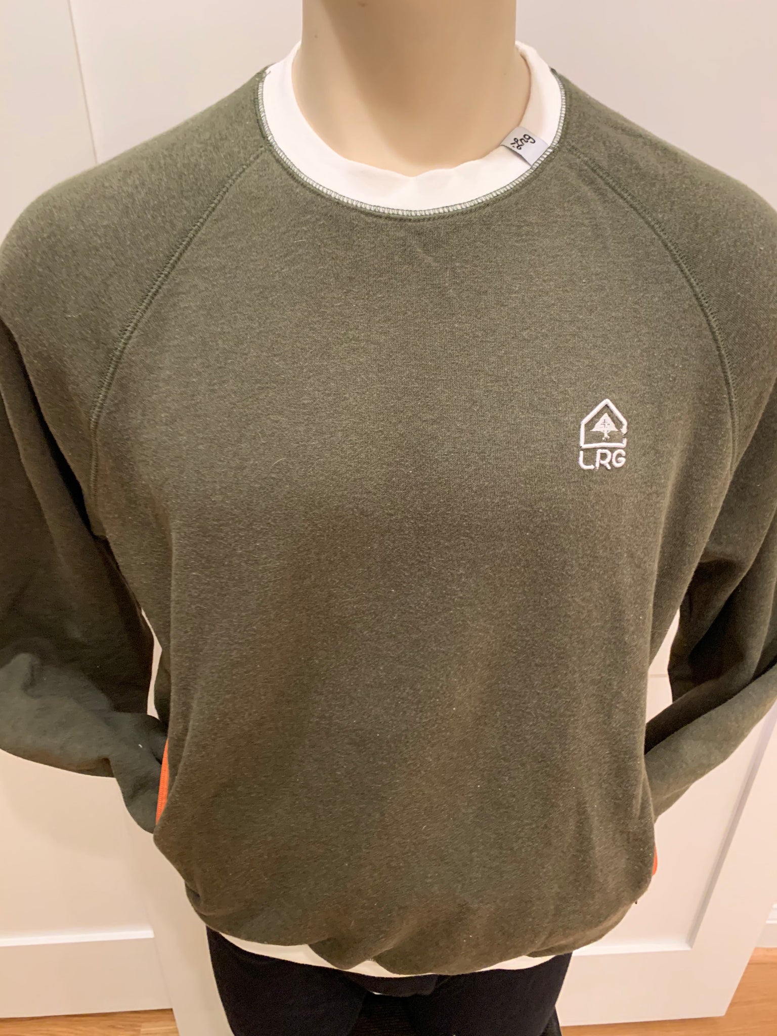 LRG Crew Neck Sweatshirt - Medium